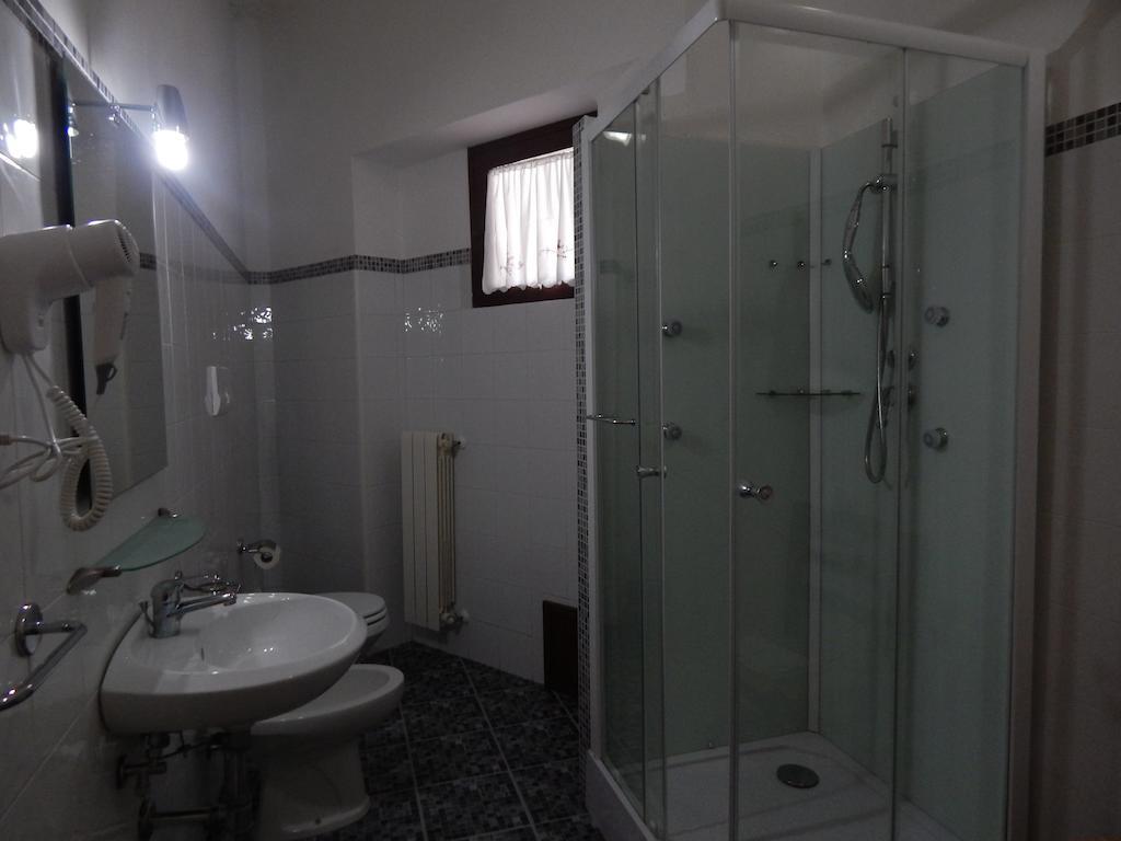 Hotel Il Platano Ottana Quarto foto